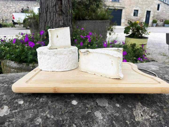 Producteur fromage artisanal Saint-Jean-de-Maruéjols-et-Avéjan
