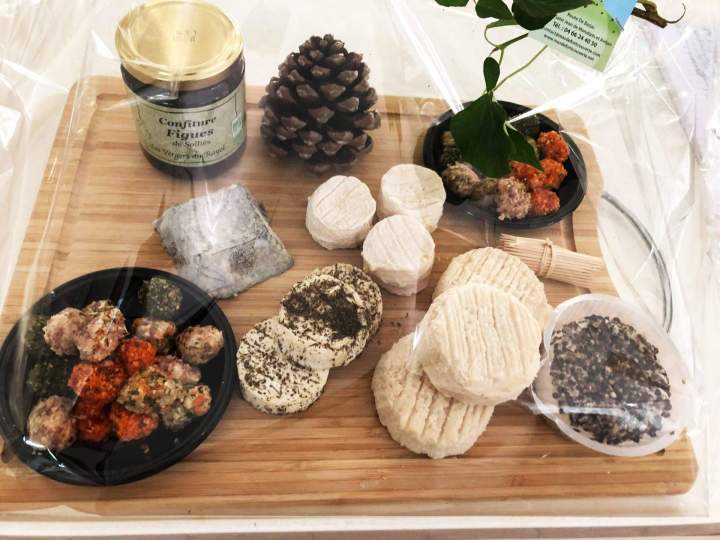 Plateau de produits laitiers Saint-Jean-de-Maruéjols-et-Avéjan