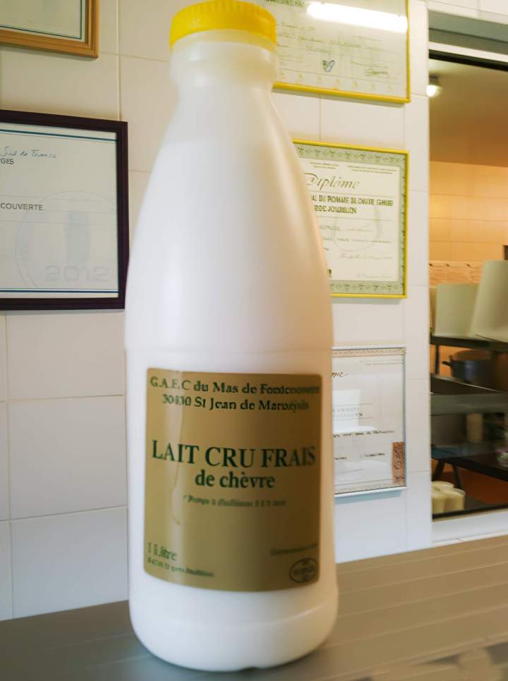 Lait cru frais Saint-Jean-de-Maruéjols-et-Avéjan